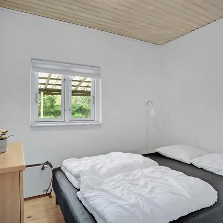 Σπίτι διακοπών Three-bedroom In Idestrup *