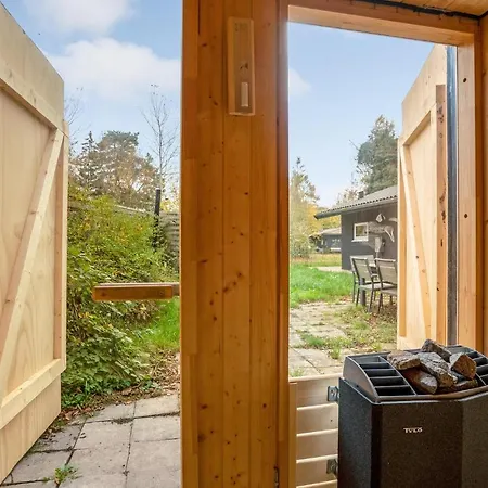 Three-bedroom In Idestrup Σπίτι διακοπών *